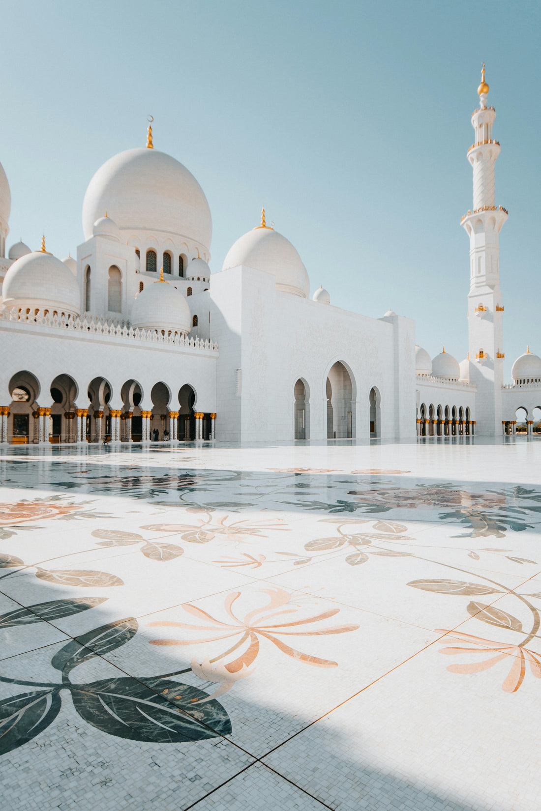Dubai – Seidenkleider, Tuniken & Cashmere in der Wüste
