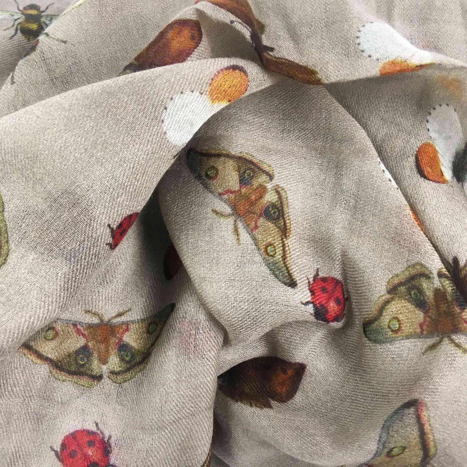 LADYBIRD CASHMERE SCARF - TAUPE