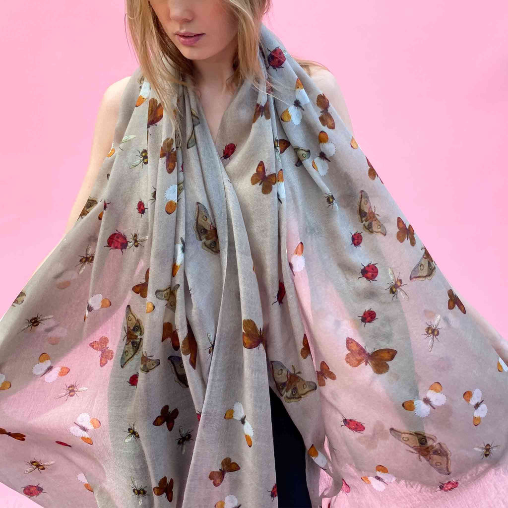 LADYBIRD CASHMERE SCARF - TAUPE