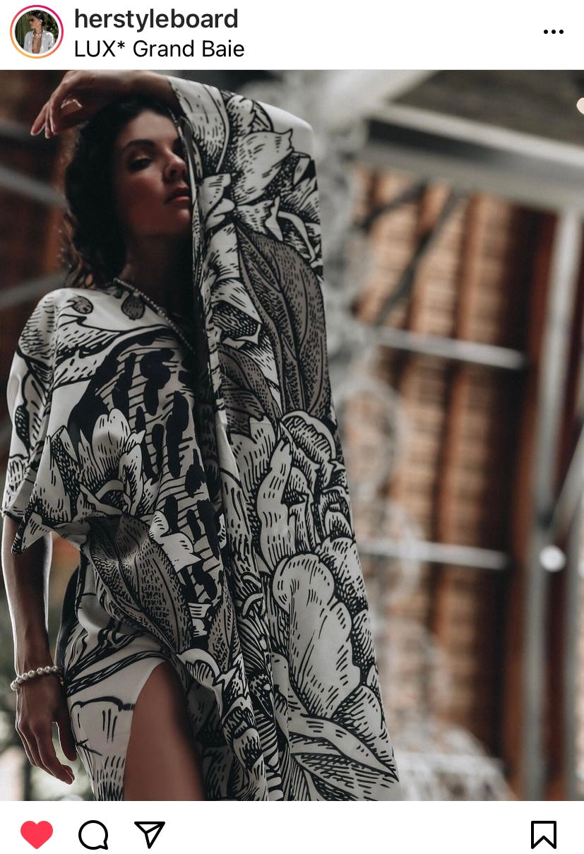 LEO IN FLOWERS SILK TUNIC - OFF-WHITE