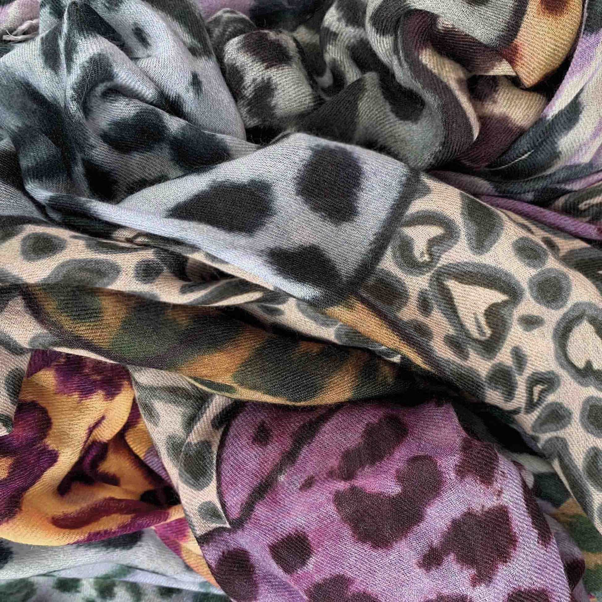 LEO JUNGLE CASHMERE SCARF - PURPLE