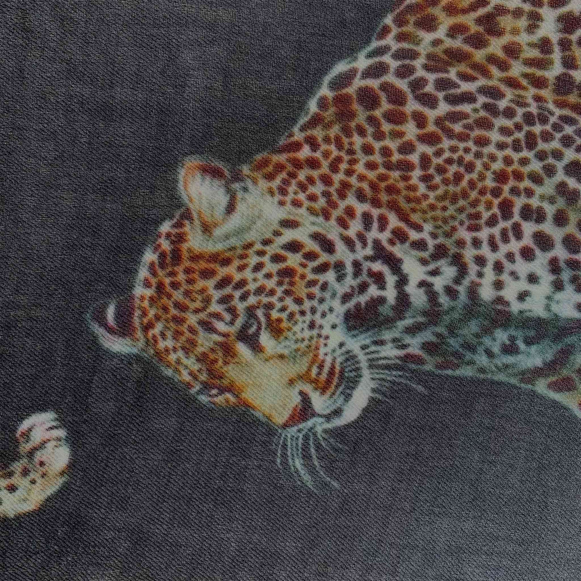 LEOPARD NATURAL CASHMERE SCARF - DARK GREY