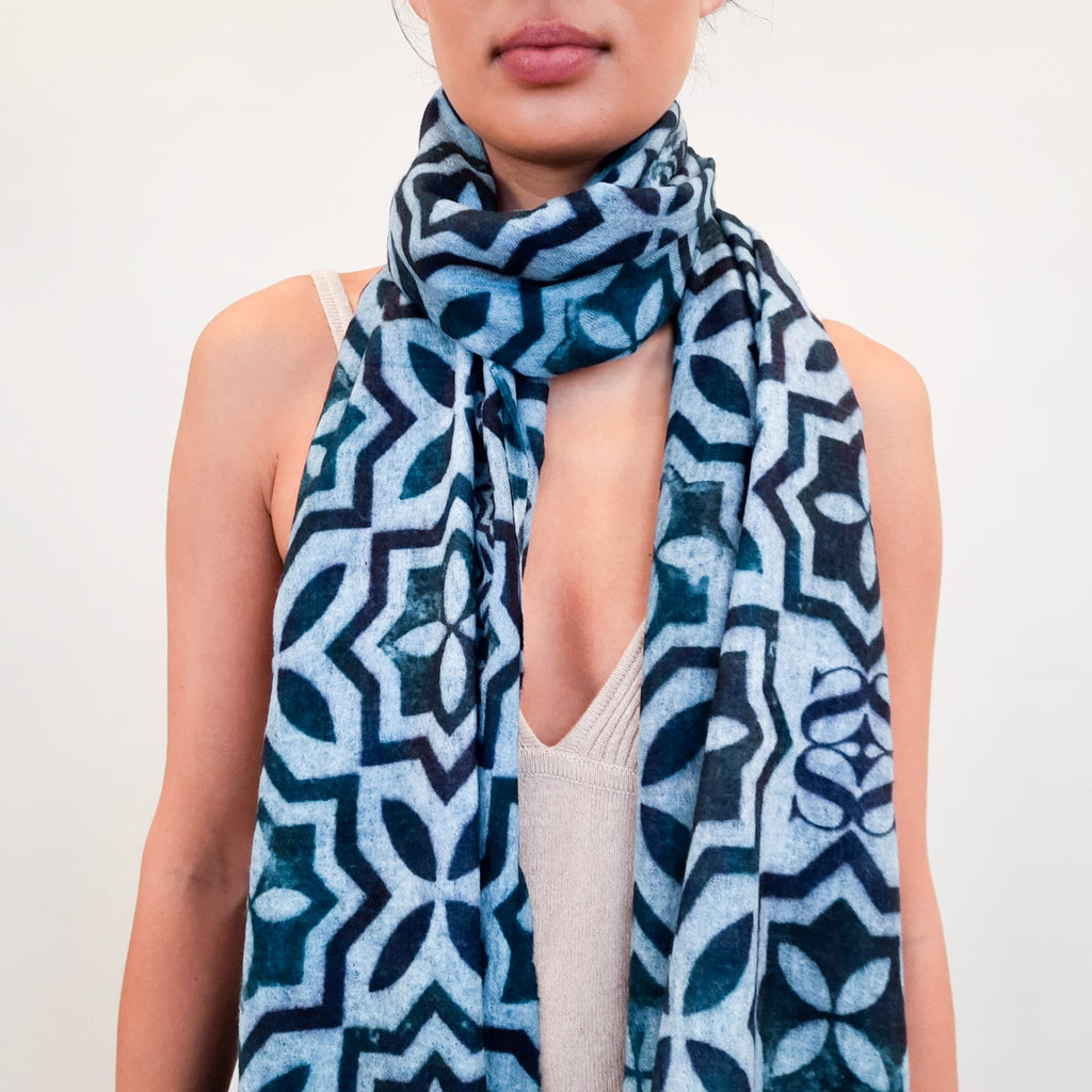 NIZZA FELTED CASHMERE SCARF - BLUE