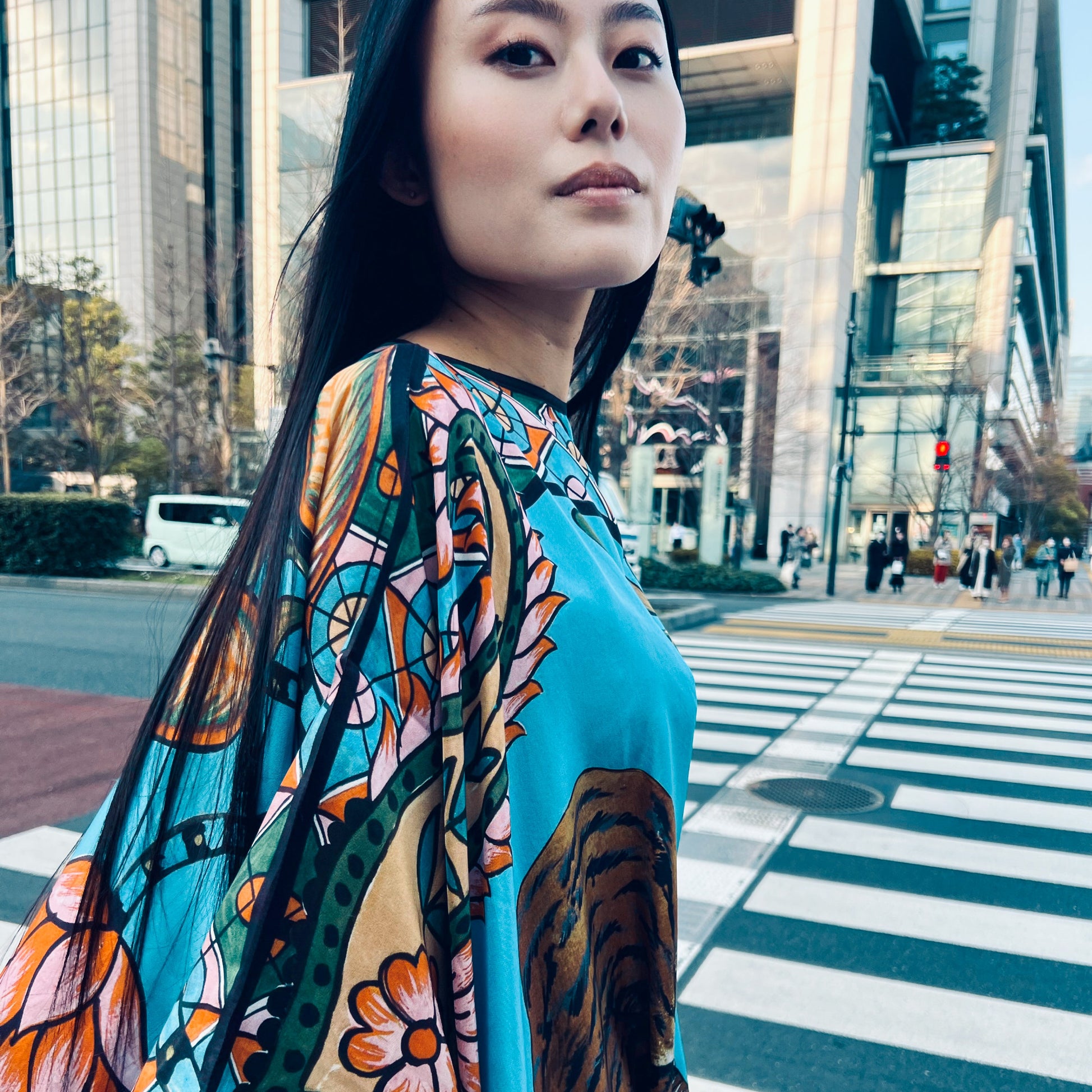 TIGER & JUNGLE SILK TUNIC - BLUE