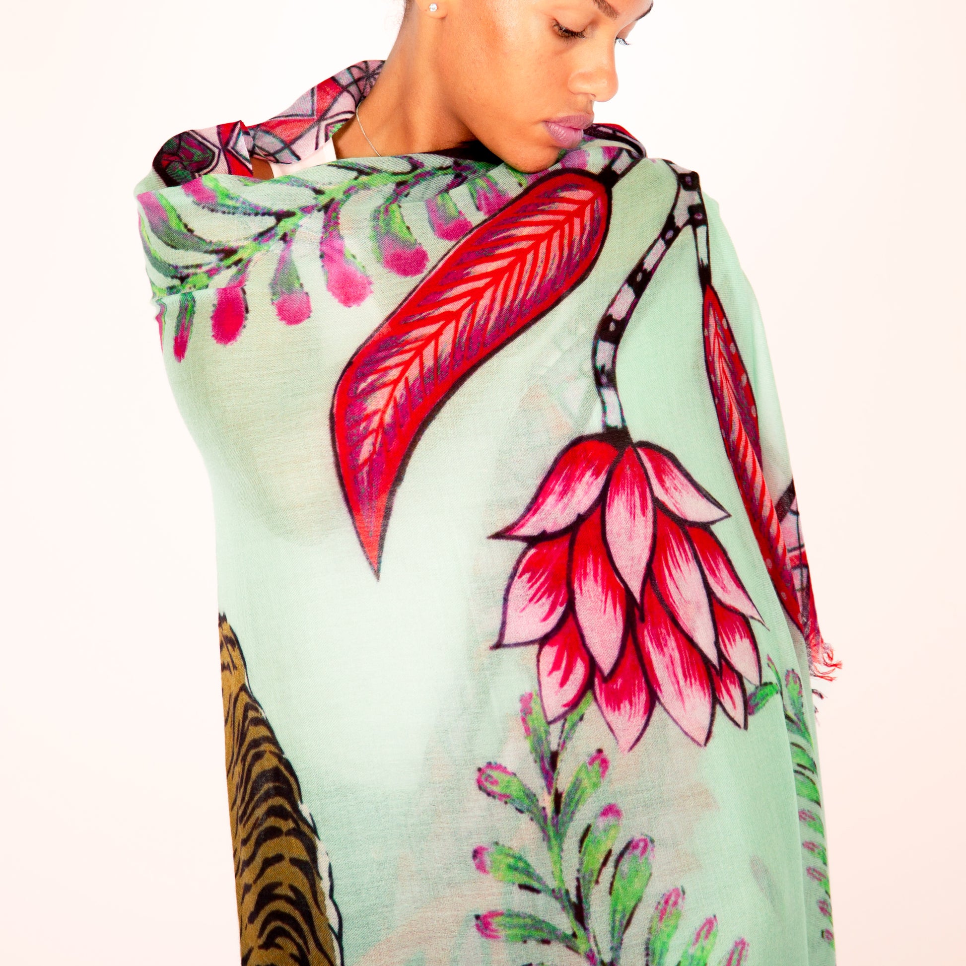 TIGER & JUNGLE CASHMERE SCARF LARGE - MINT