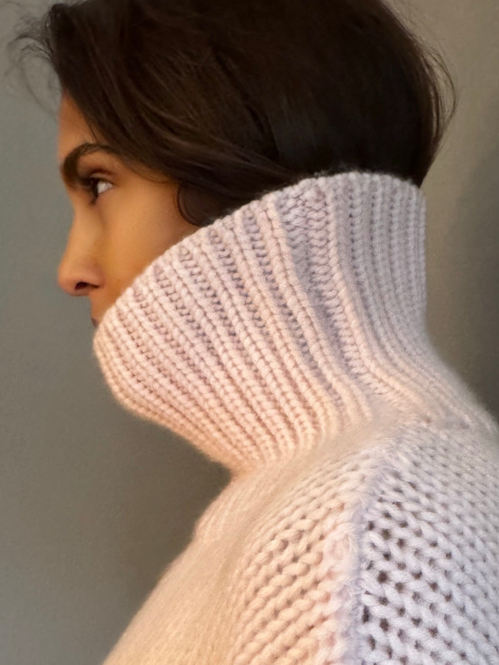 GABRIELLE SWEATER - POWDER