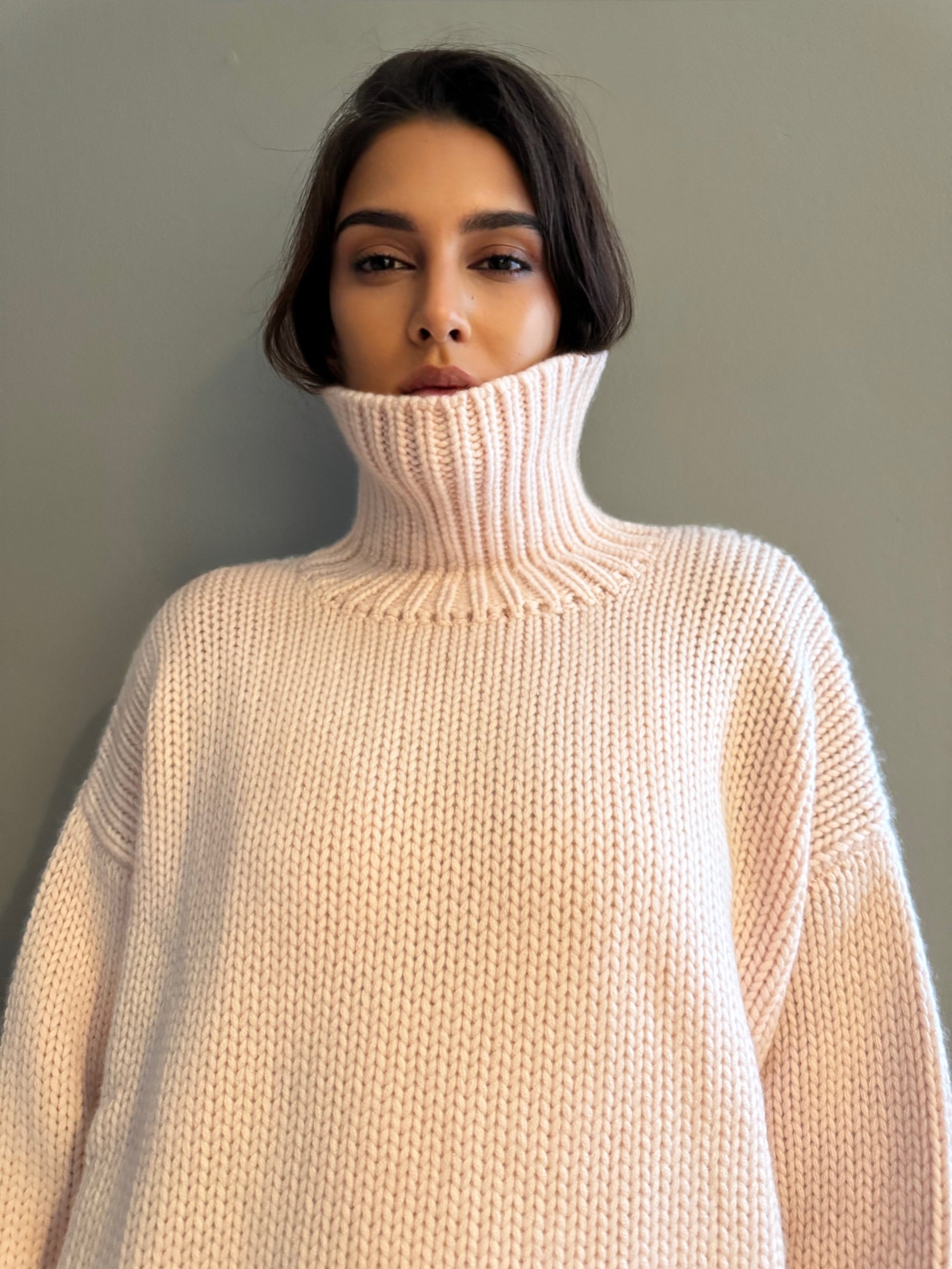 GABRIELLE SWEATER - POWDER