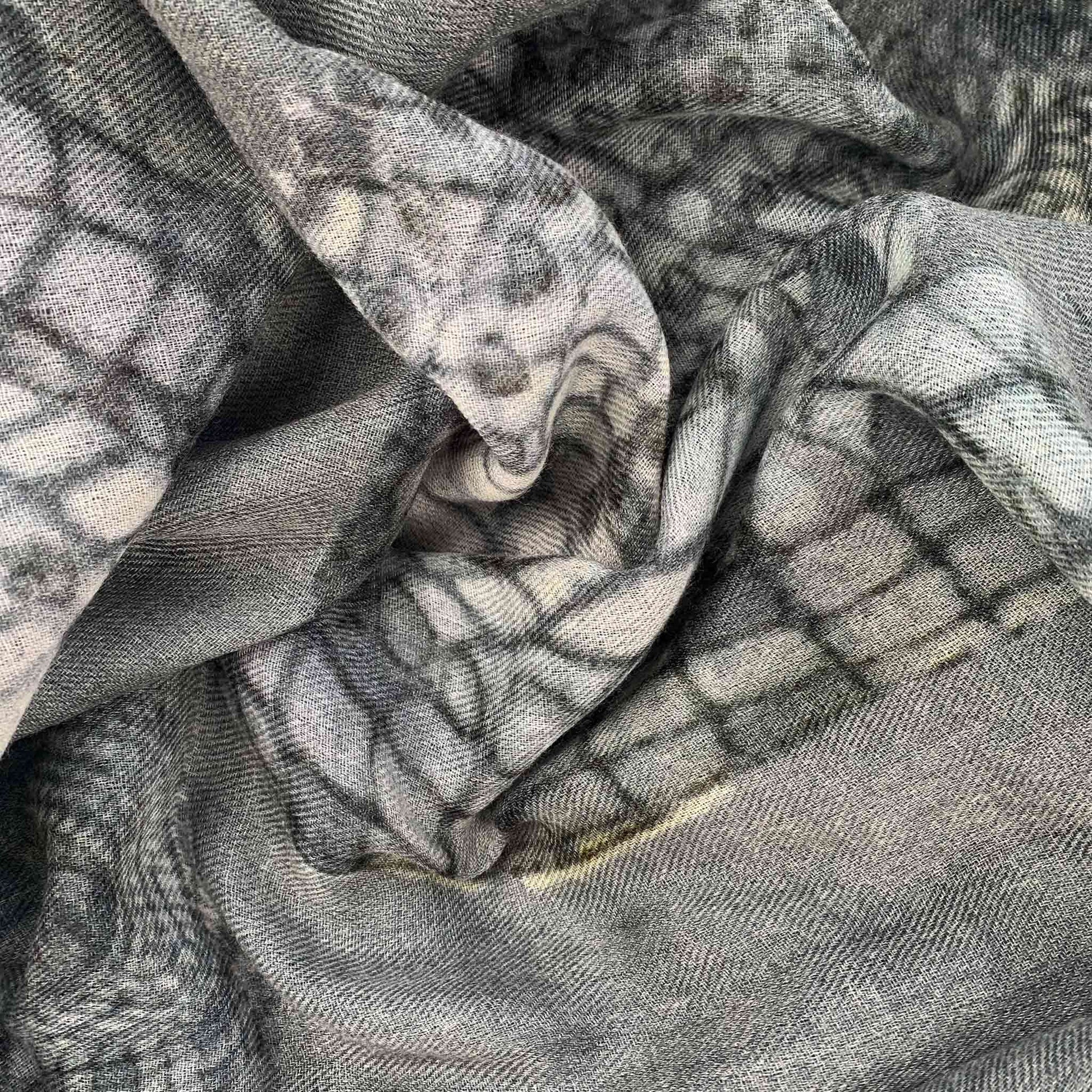 CROCODILE CASHMERE SCARF