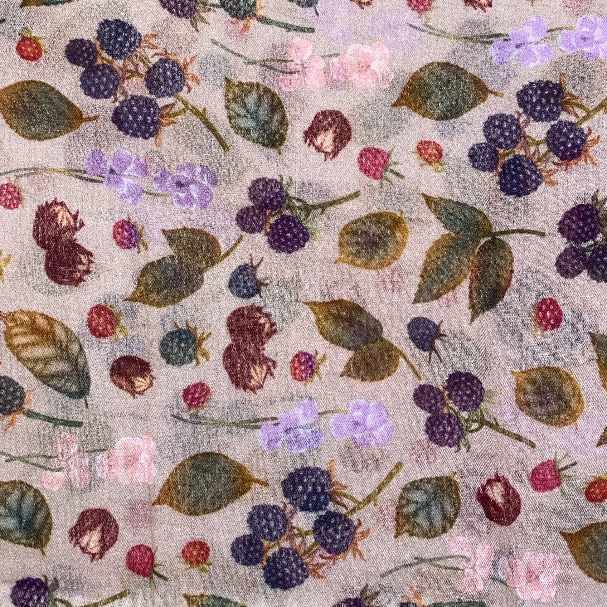 BERRY CASHMERE SCARF