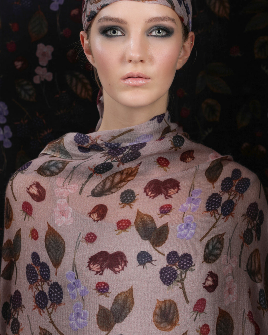 BERRY CASHMERE SCARF