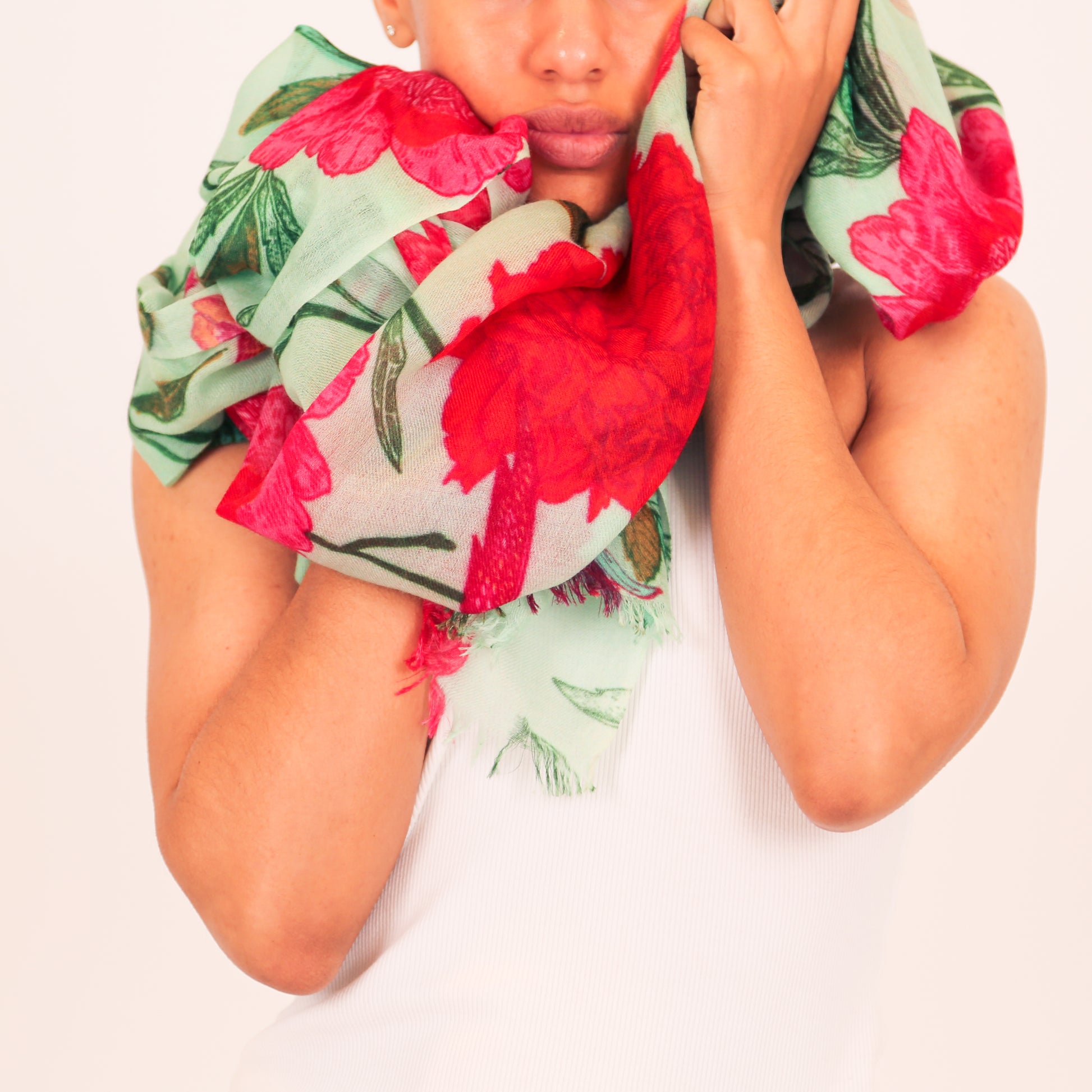 BIRD PARADISE CASHMERE SCARF