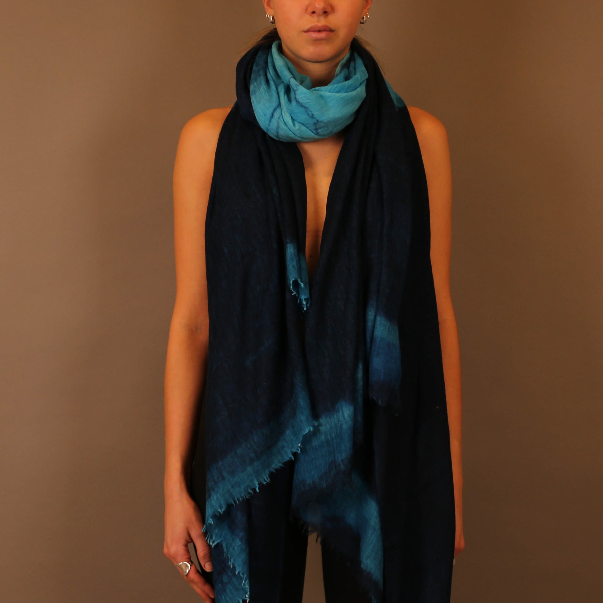 ELFENNIA FELTED SCARF