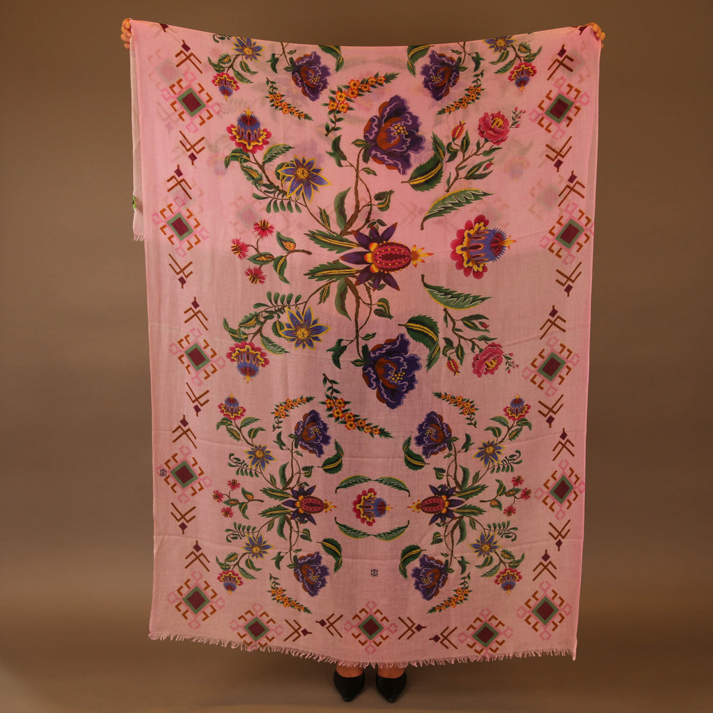 ETHNO FLORAL CASHMERE SCARF