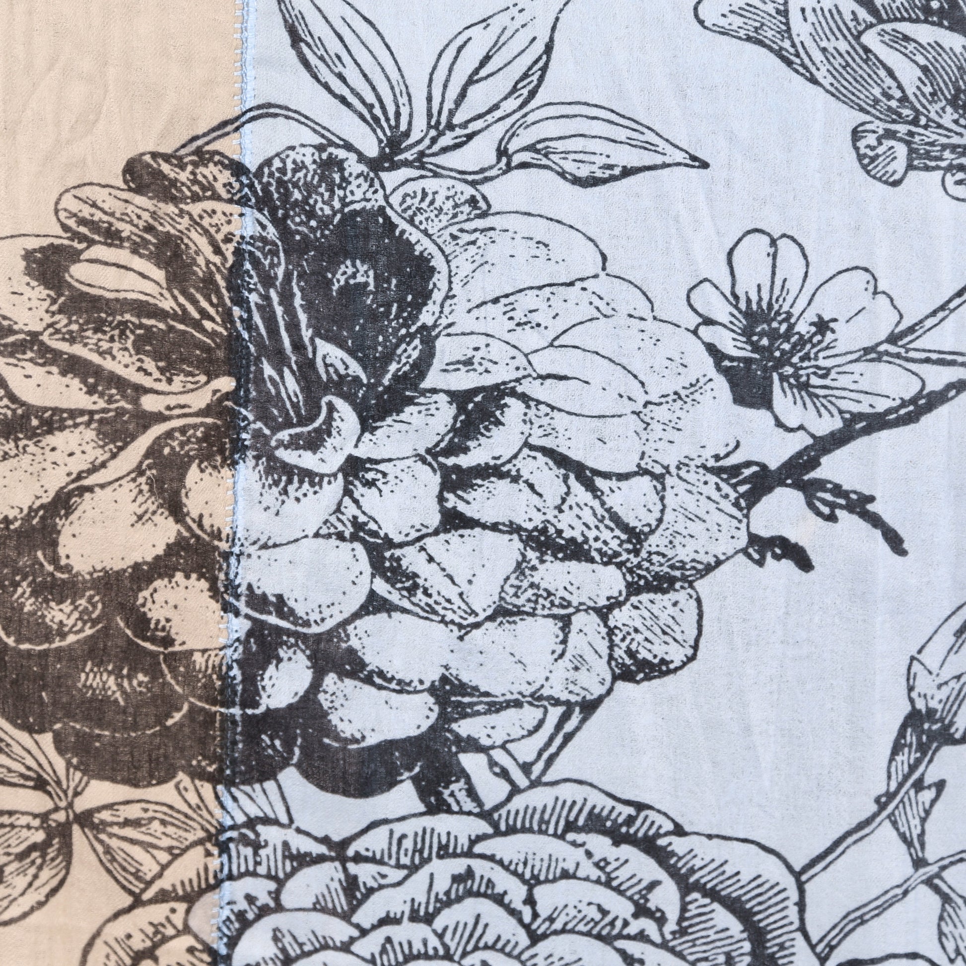 FLOWER EXPLOSION 3 COLOR FELTED CASHMERE SCARF