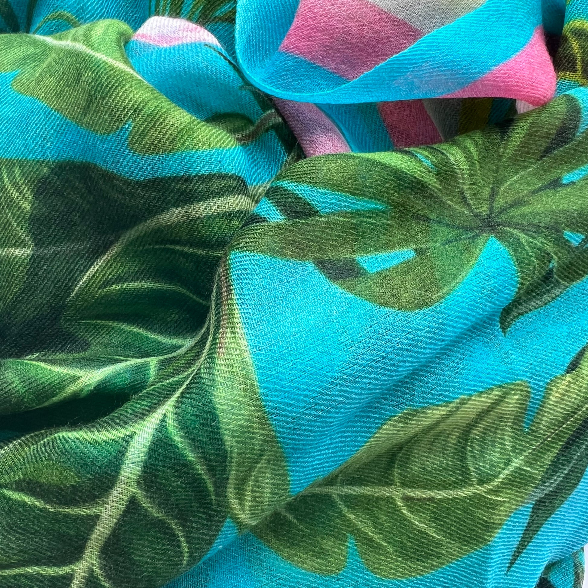 JUNGLE ANIMALS CASHMERE SCARF