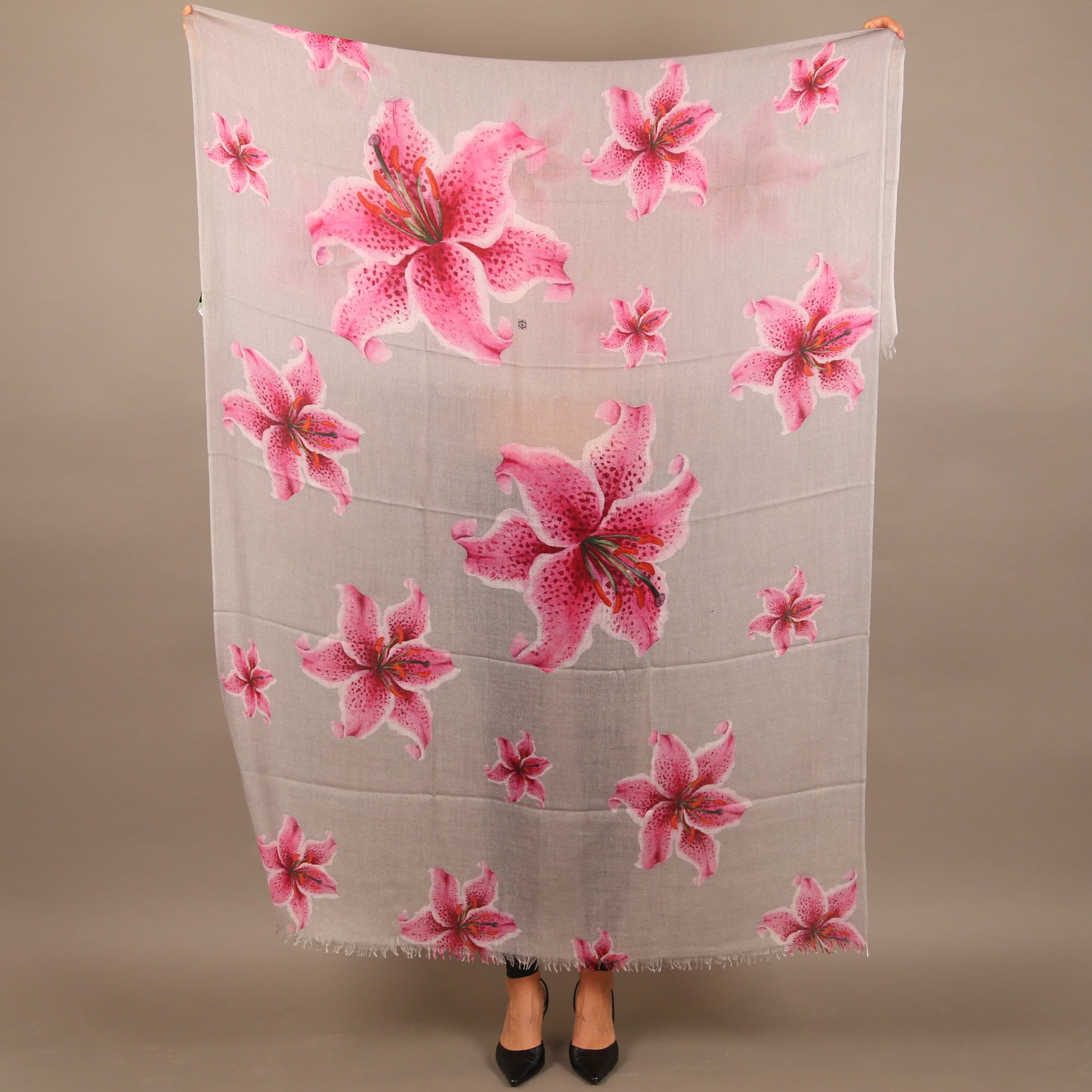 LILLY CASHMERE SCARF