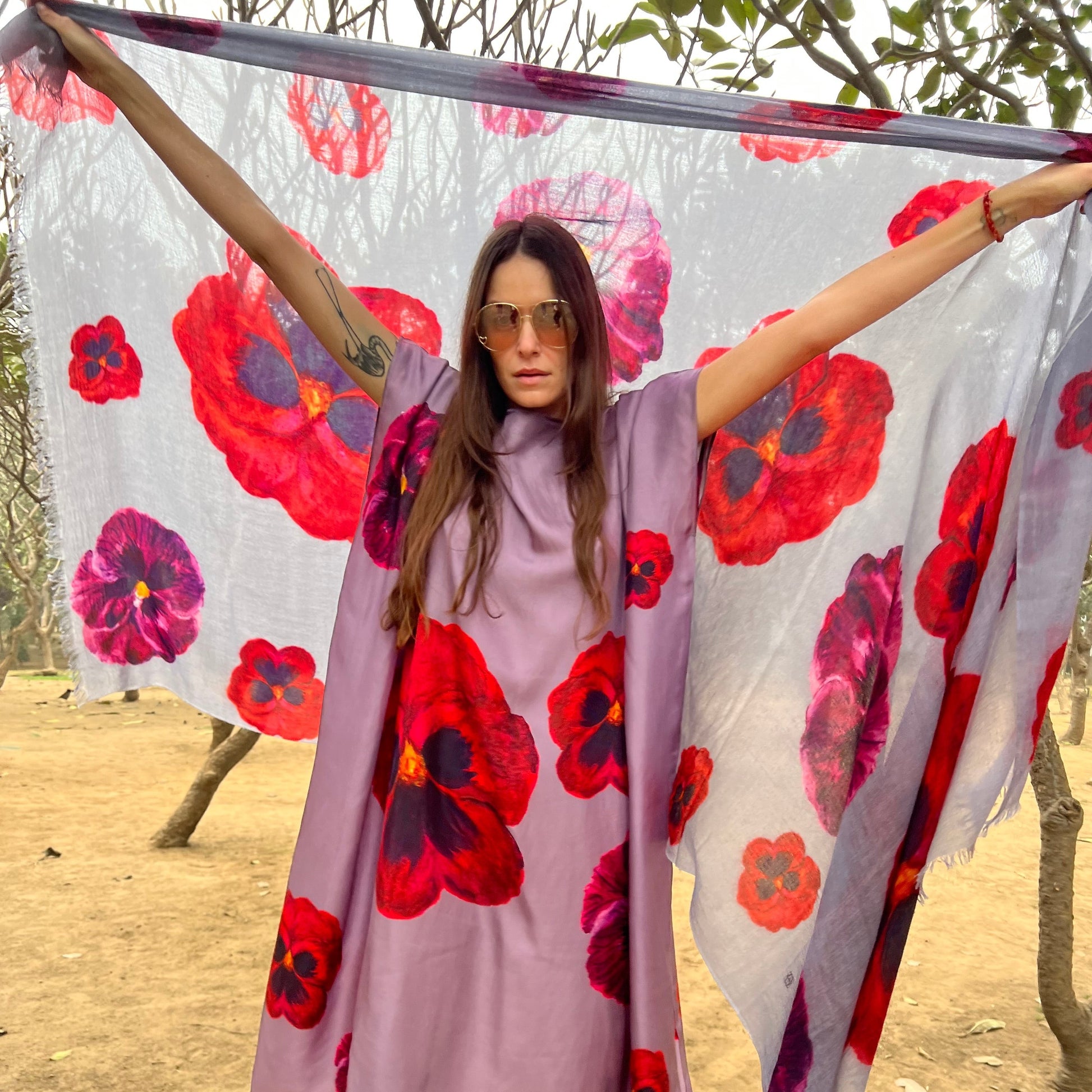 PANSY CASHMERE SCARF