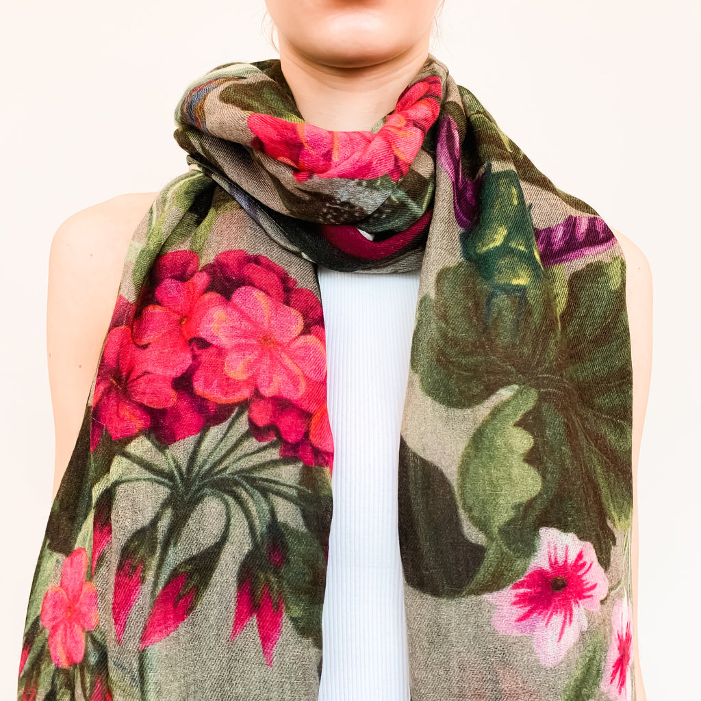 SPRING BLISS CASHMERE SCARF