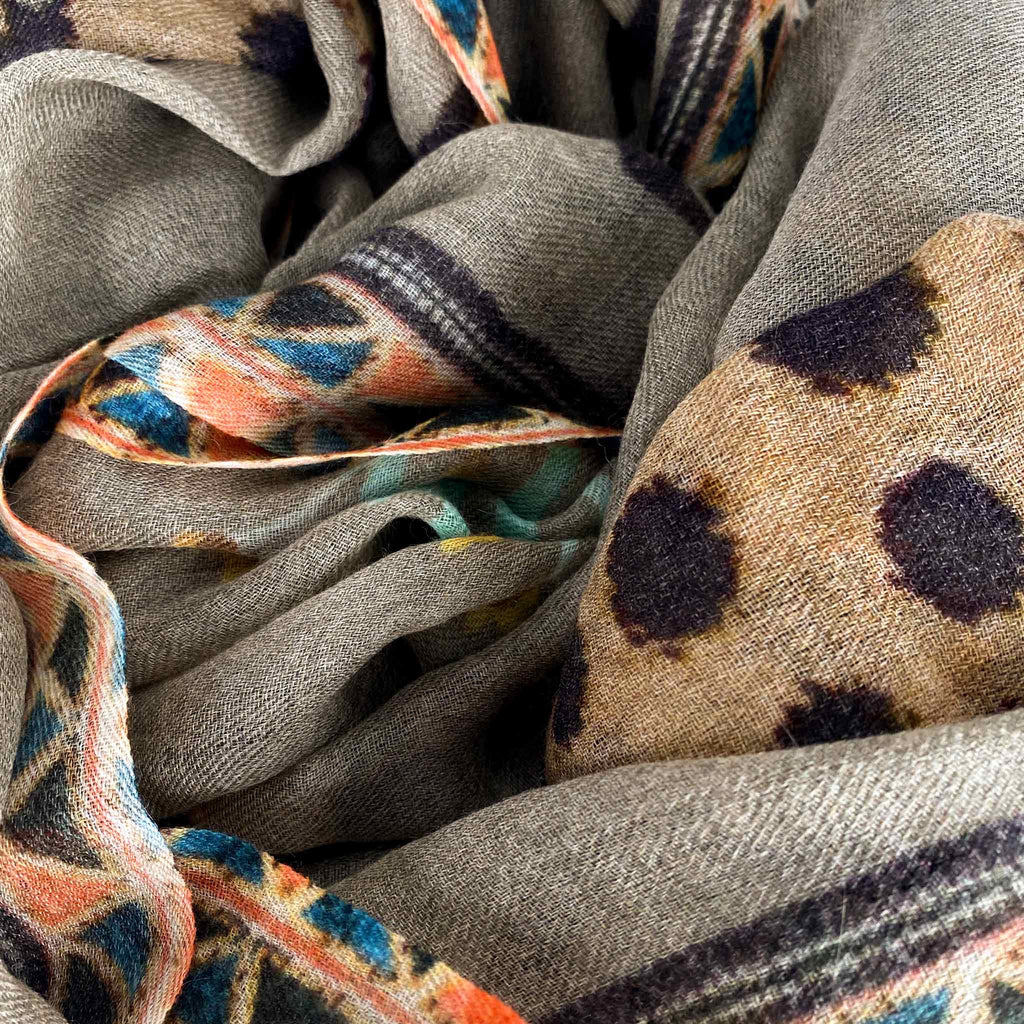 VENICE LEOPARD CASHMERE SCARF