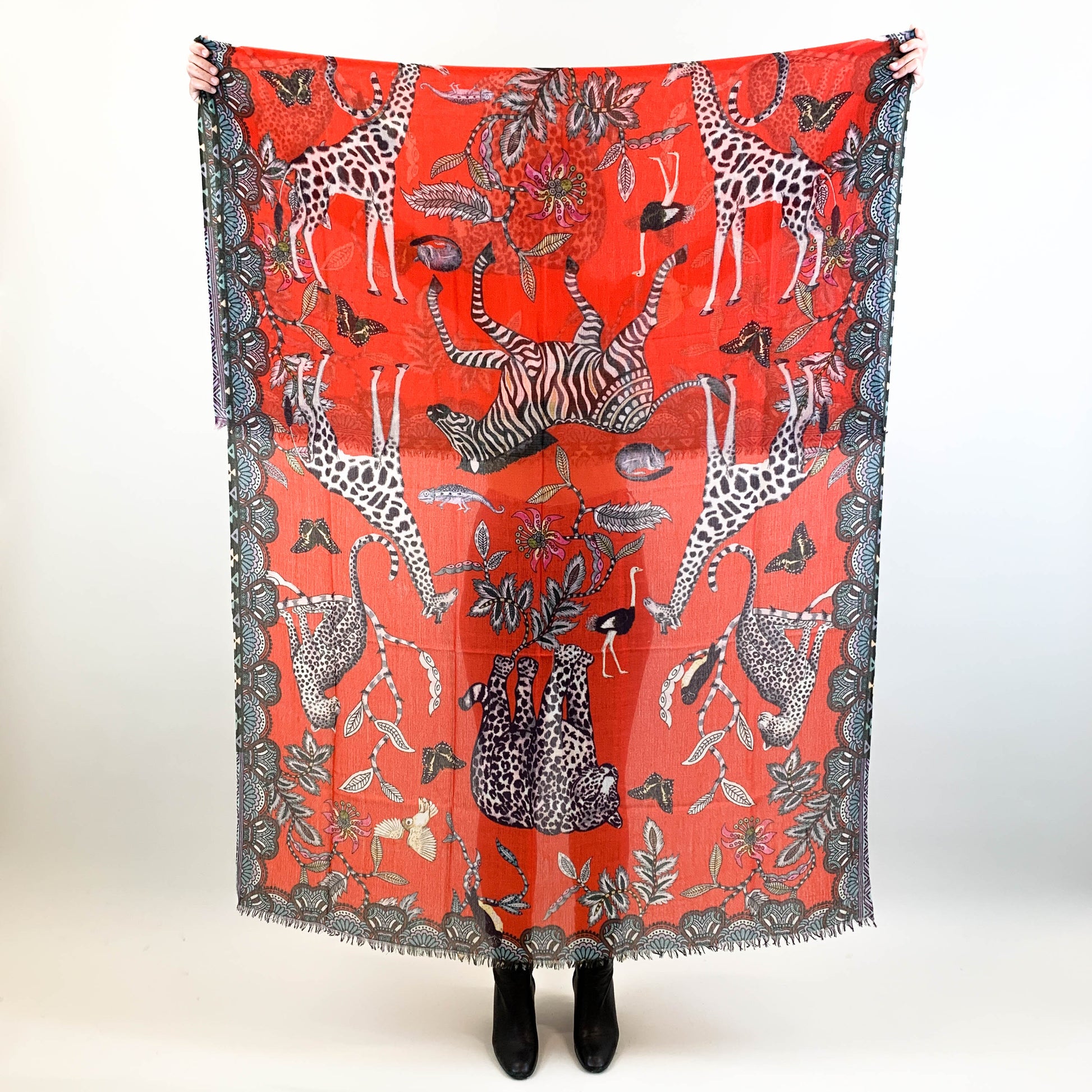 WILDLIFE CASHMERE SCARF