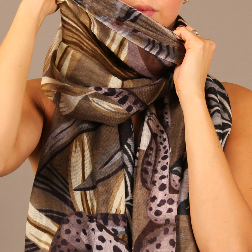 ZEBRA LEO CASHMERE SCARF
