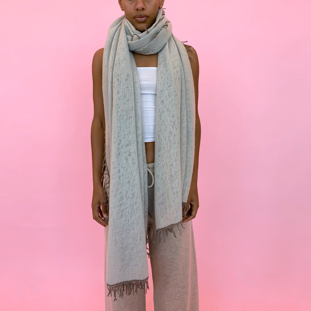 FELTED SCARF WITH FRINGES