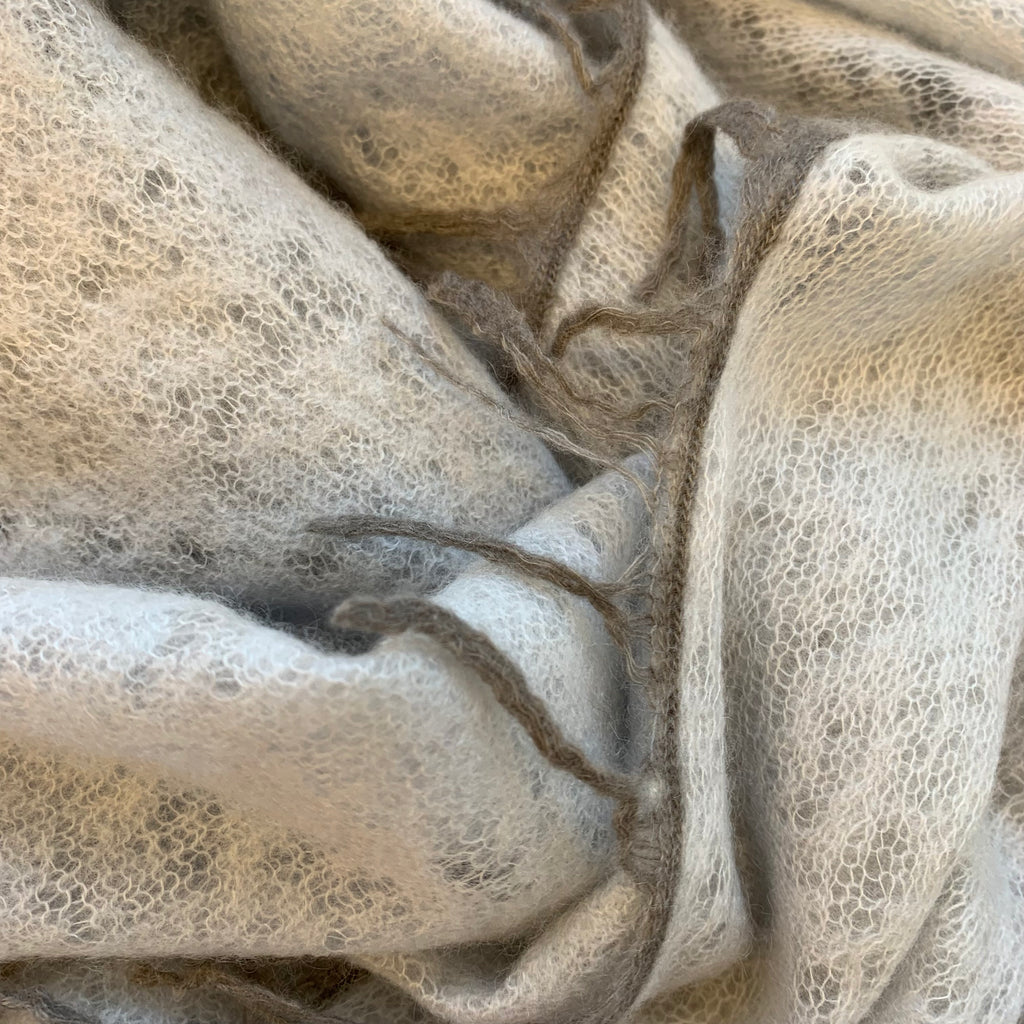 FELTED SCARF WITH FRINGES