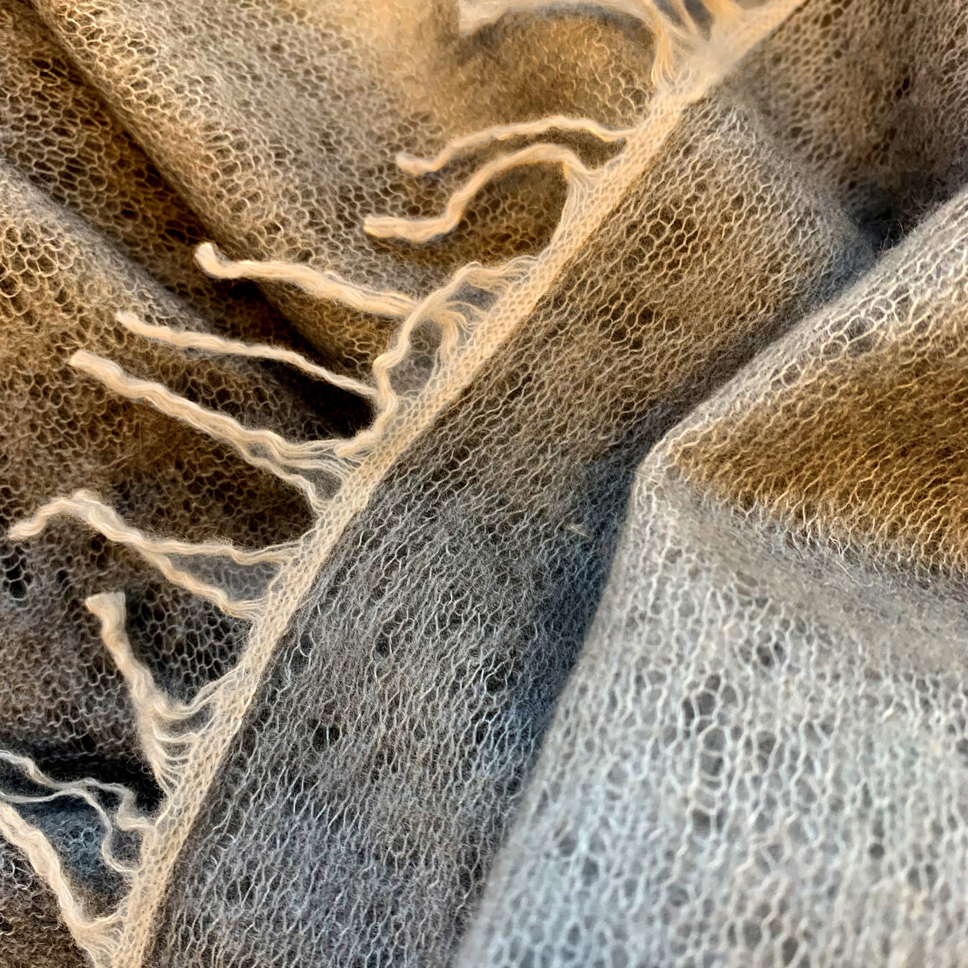 FELTED SCARF WITH FRINGES