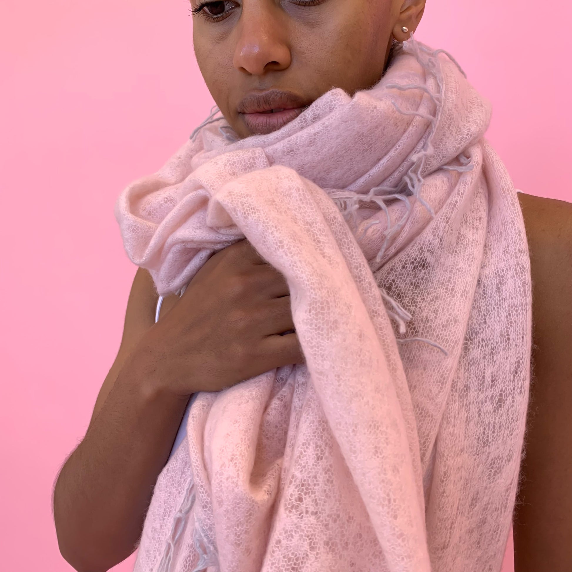 FELTED SCARF WITH FRINGES