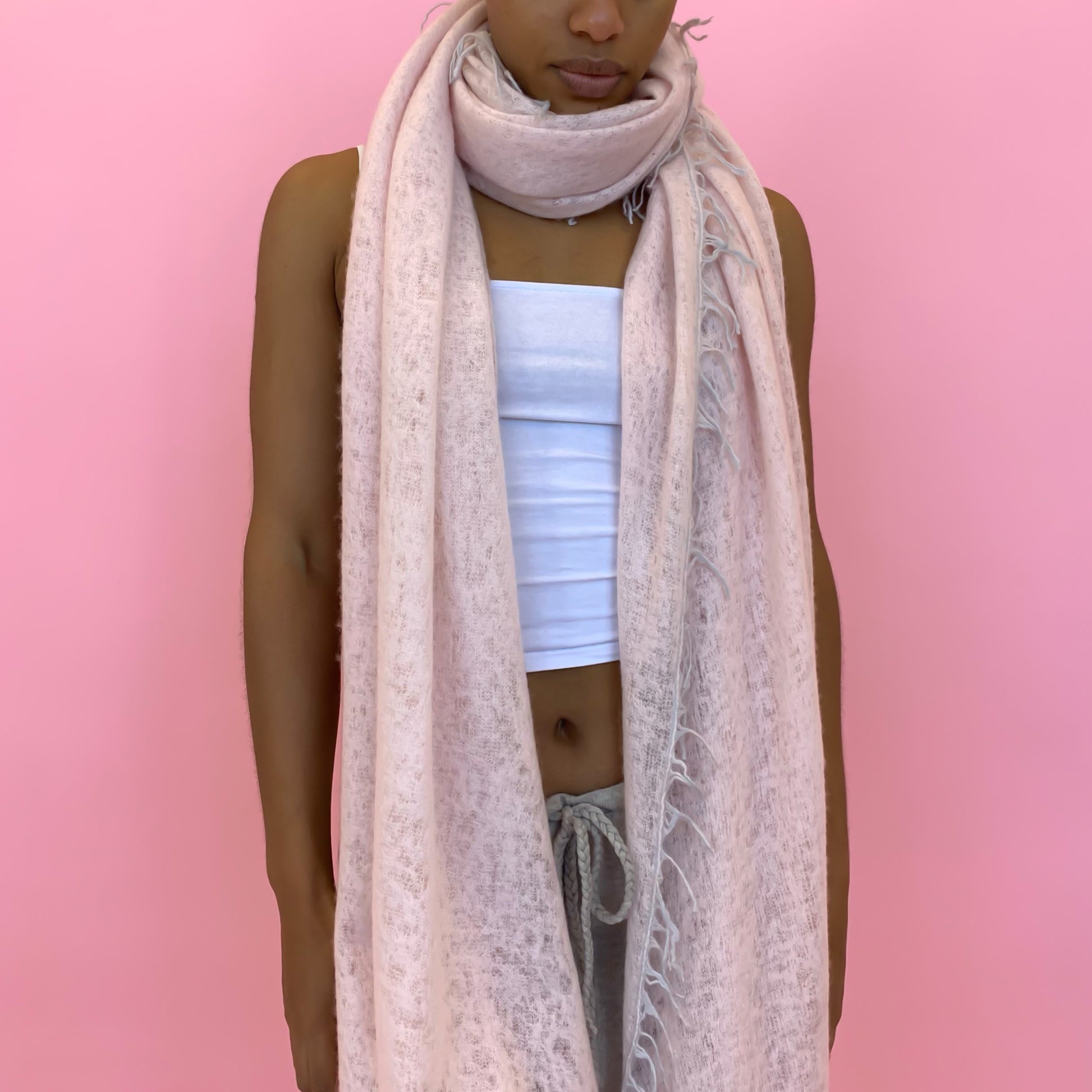 FELTED SCARF WITH FRINGES