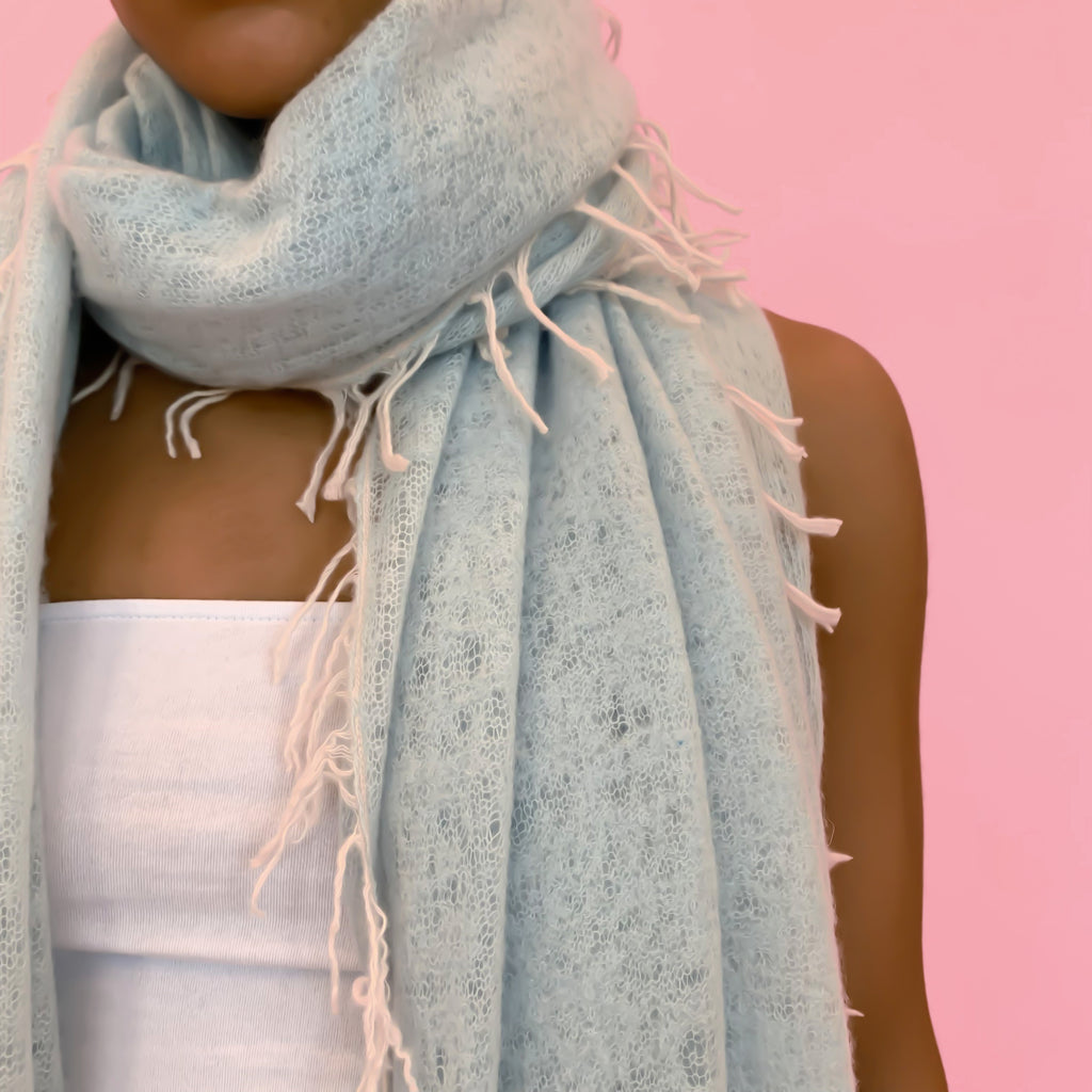 FELTED SCARF WITH FRINGES
