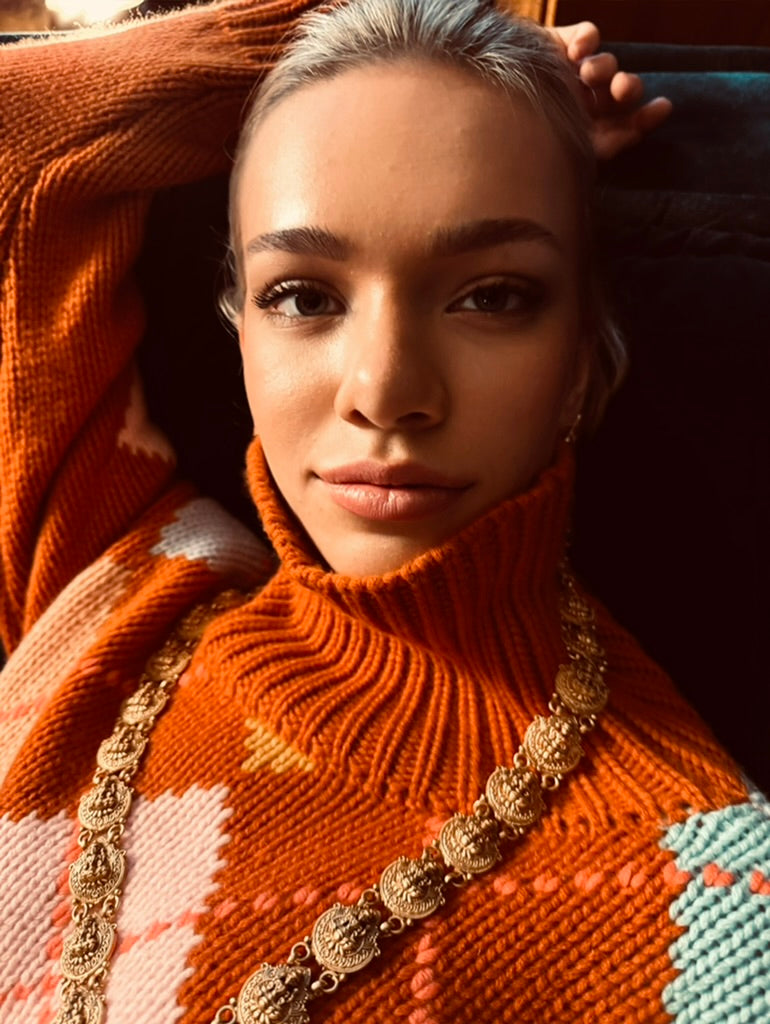 GABRIELLE EXTRA DIAMOND SWEATER - MARMALADA/POWDER