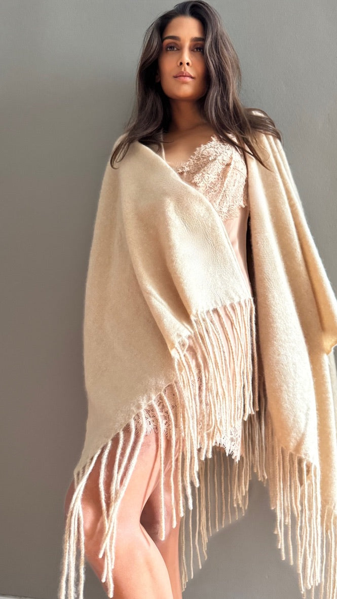 BRUSHED SHARON CAPE - BEIGE