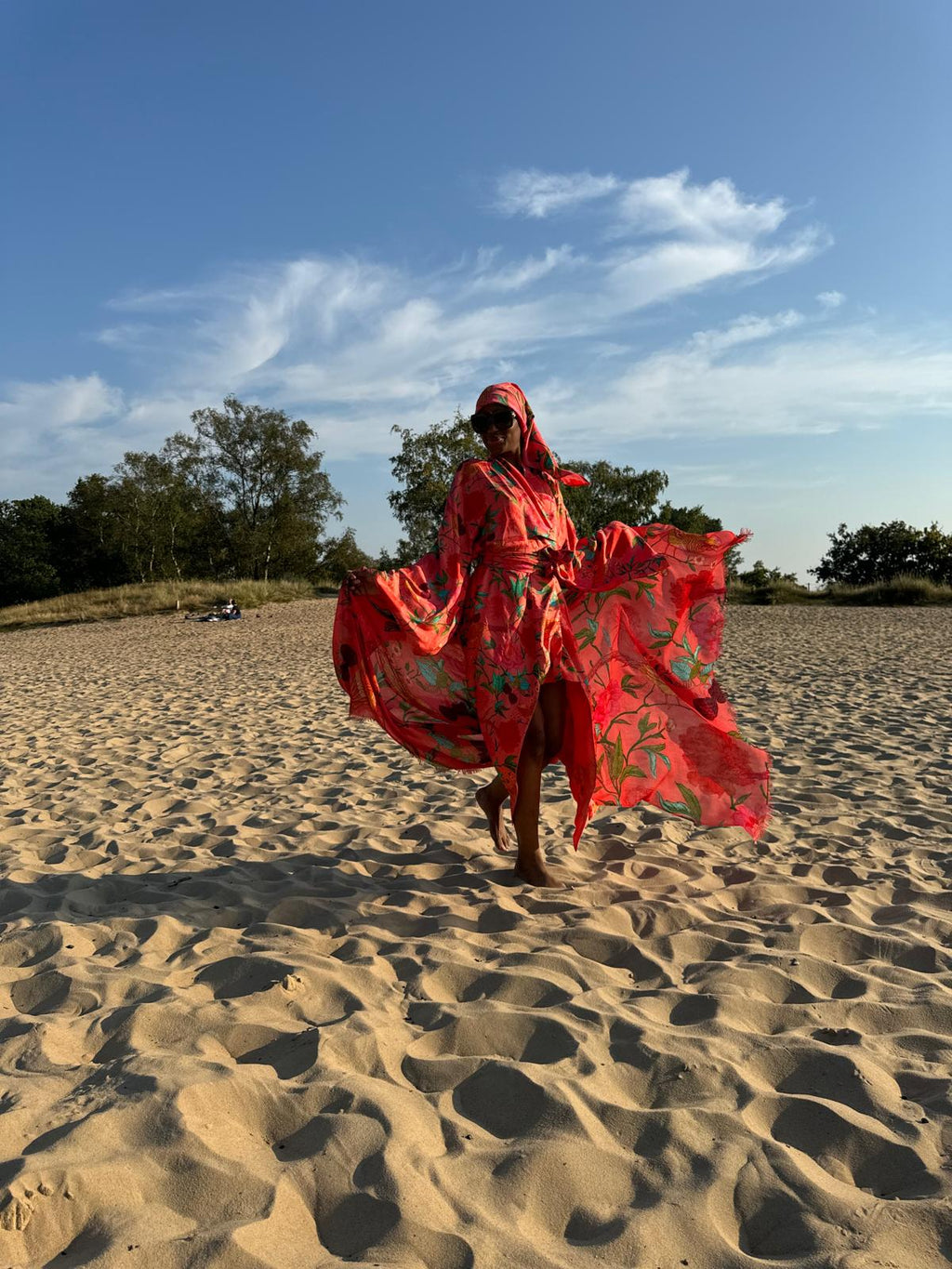 BIRDS PARADISE SILK MORNING ROBE - CORAL/DOTS