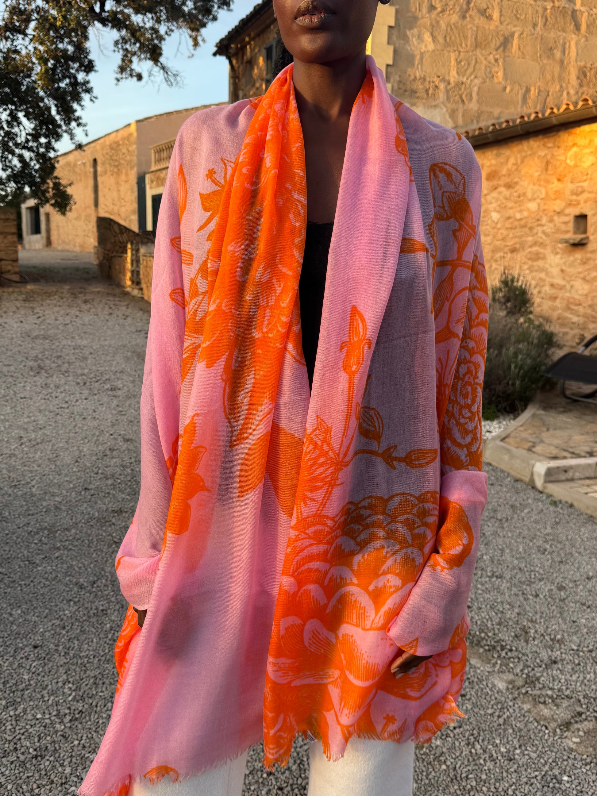 FLOWER EXPLOSION TRIANGLE SCARF - ROSE/ORANGE