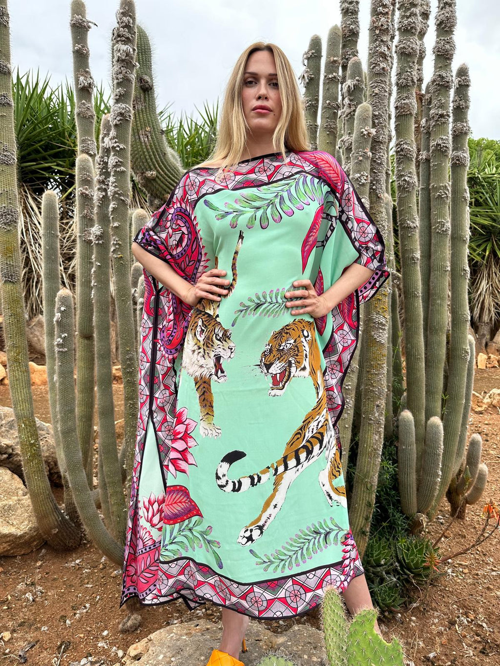 TIGER & JUNGLE SILK TUNIC - MINT