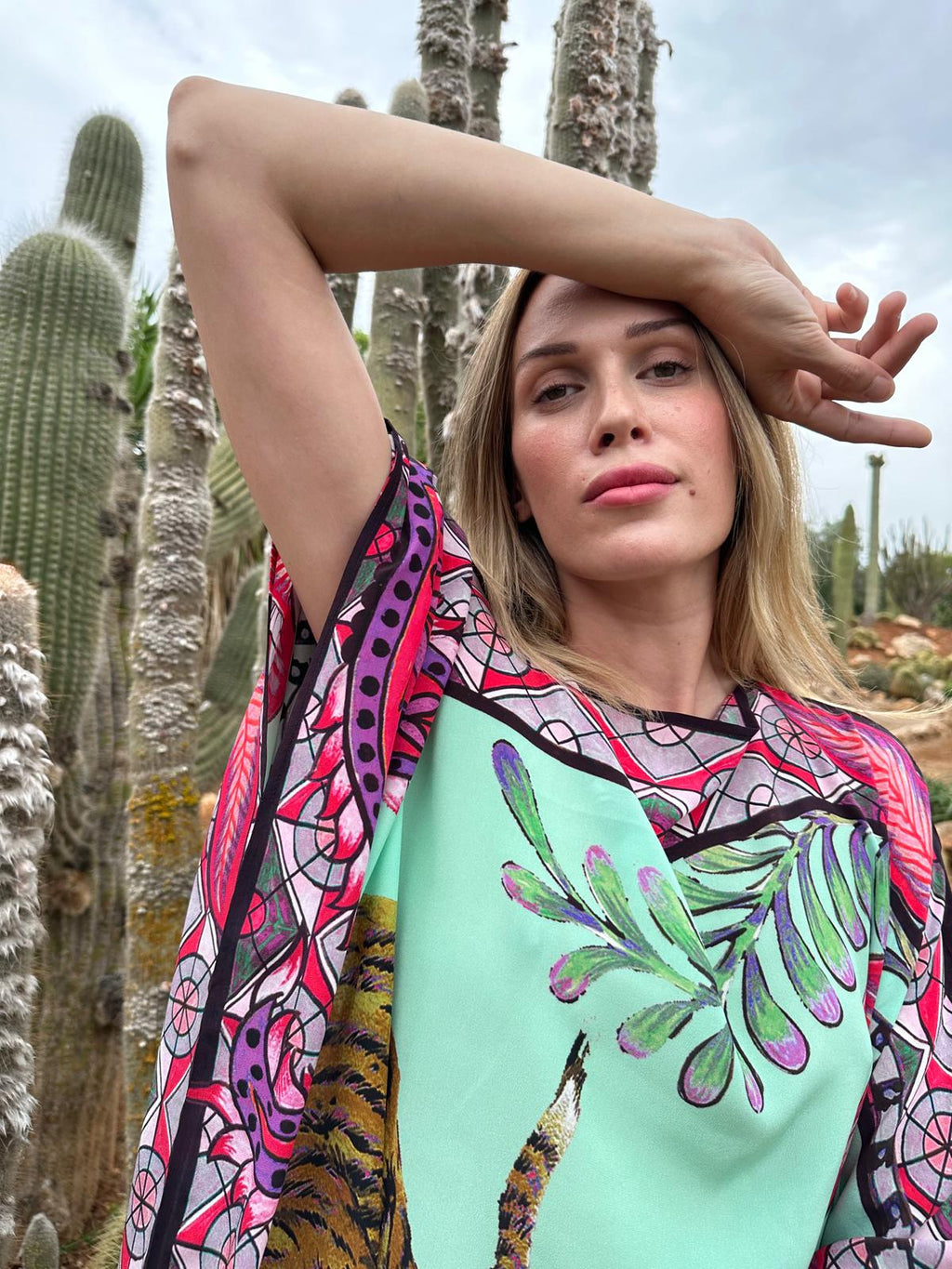 TIGER & JUNGLE SILK TUNIC - MINT