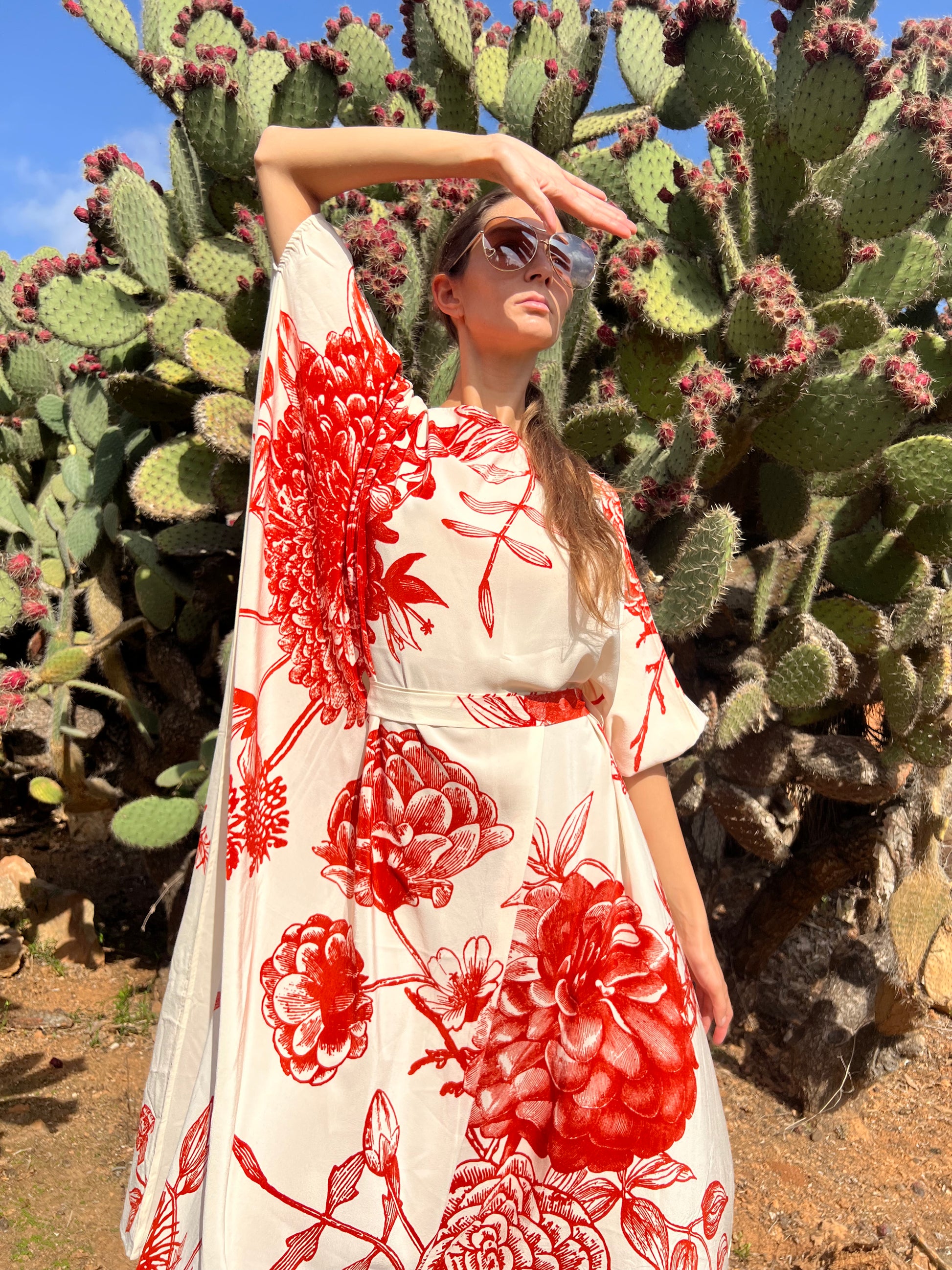 FLOWER EXPLOSION EVENING DRESS - CREME/RED