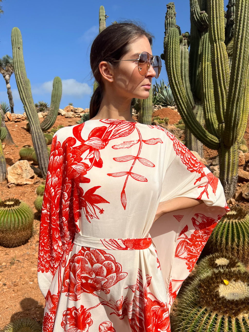 FLOWER EXPLOSION EVENING DRESS - CREME/RED