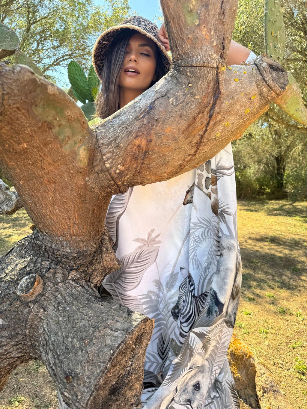 ELE JUNGLE SILK TUNIC - LIGHT GREY