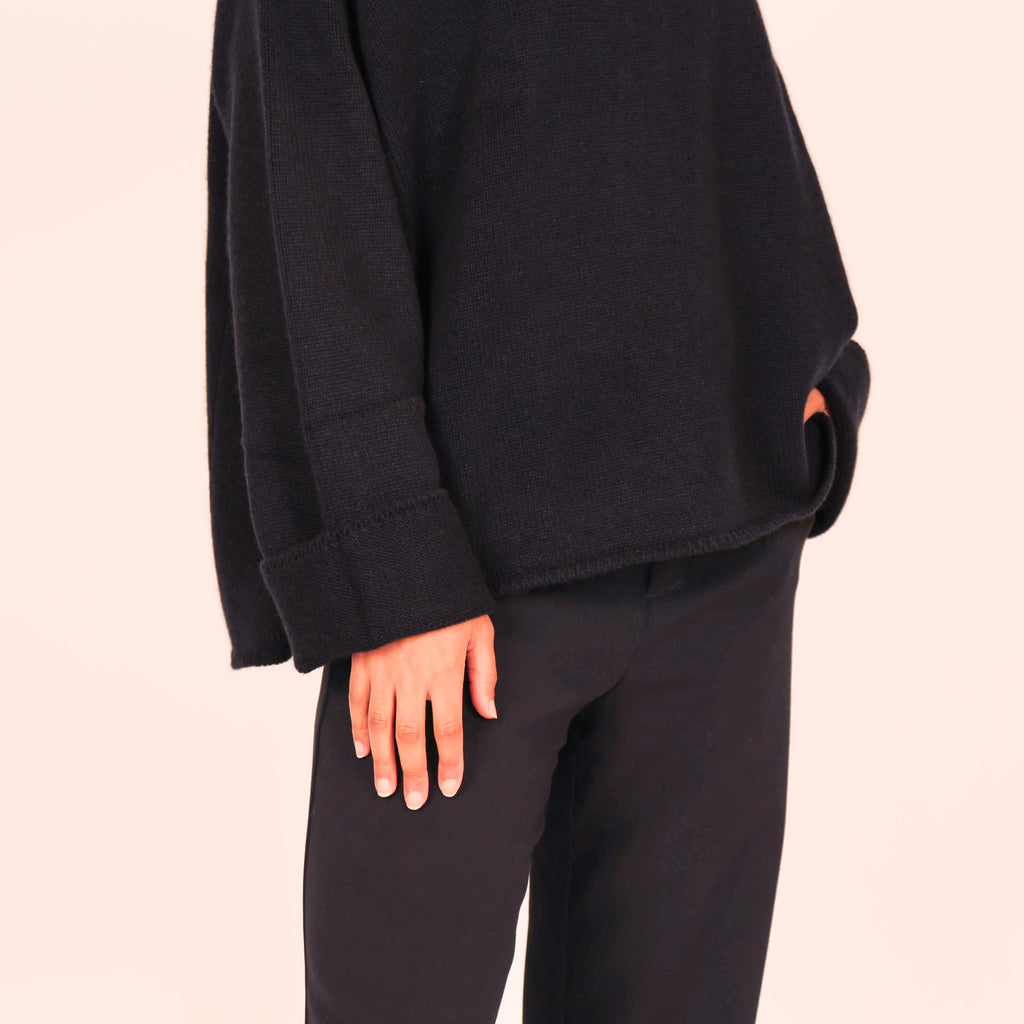 ISCHGL SWEATER - black