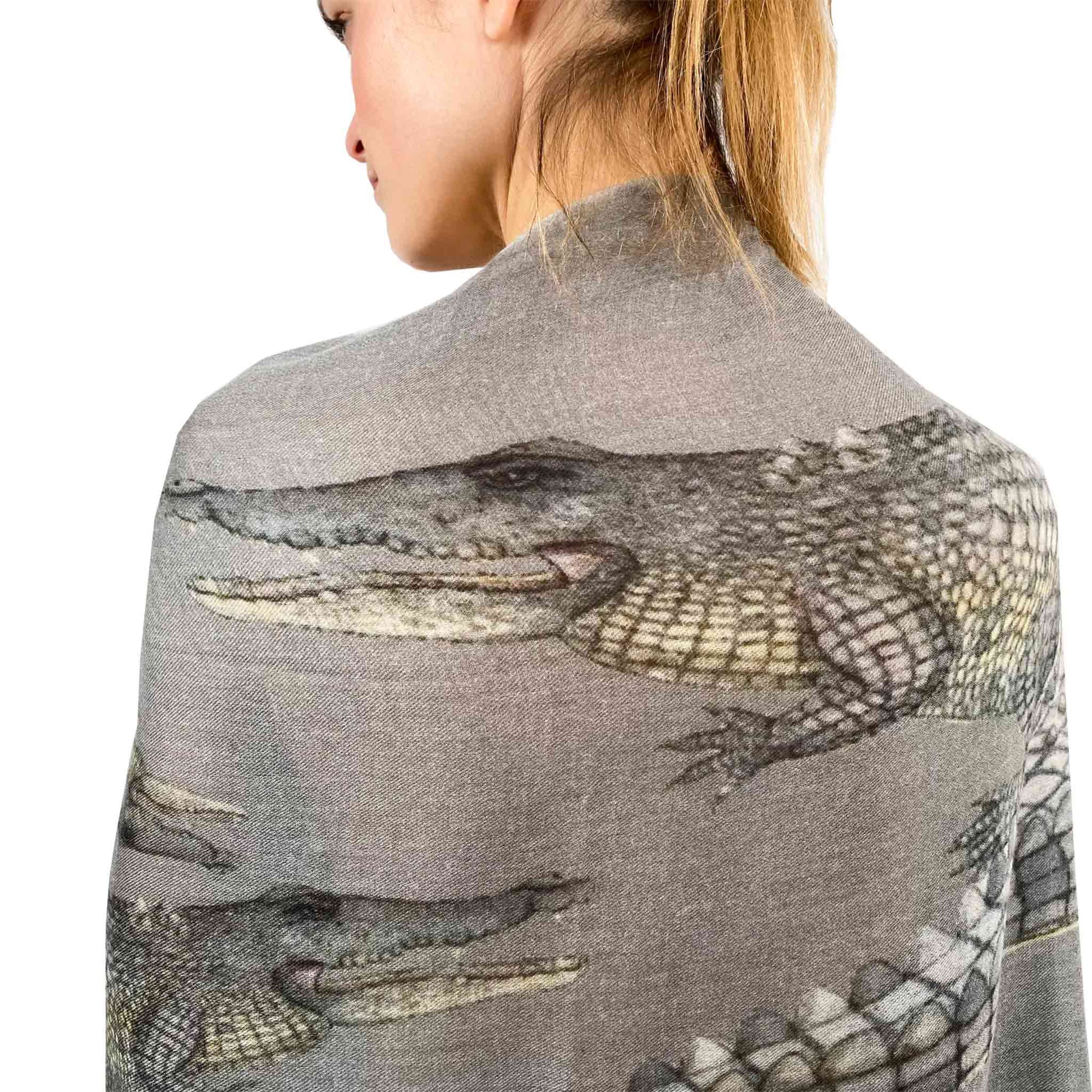 CROCODILE CASHMERE SCARF - GREY