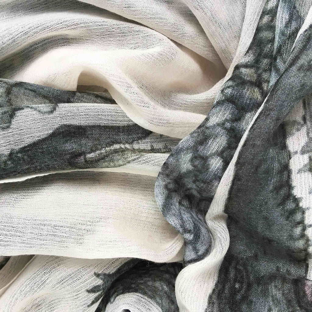 CROCODILE CASHMERE SCARF - OFF-WHITE