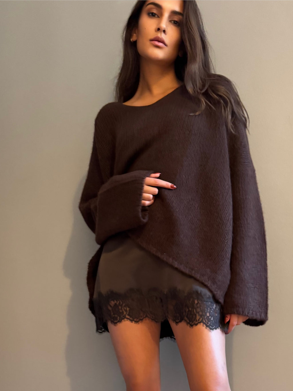 NELLI SWEATER - AMERICANO