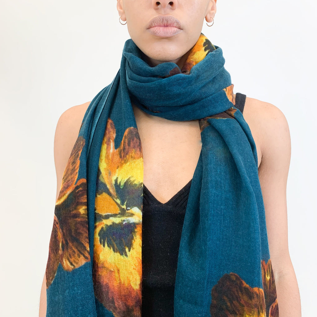 PANSY CASHMERE SCARF