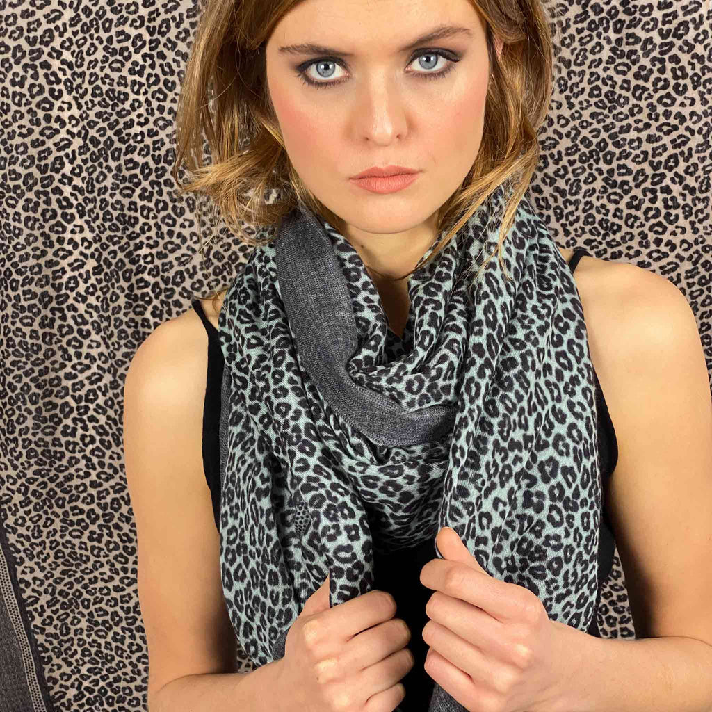 WE LOVE LEO FELTED CASHMERE SCARF