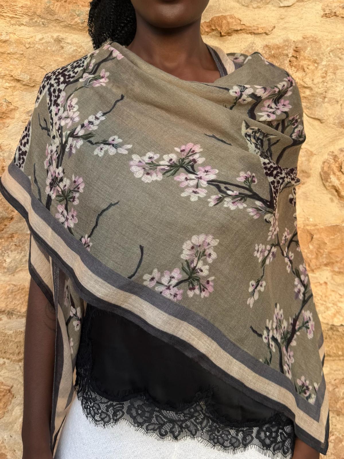 CHILLEO TRIANGLE CASHMERE SCARF - TAUPE