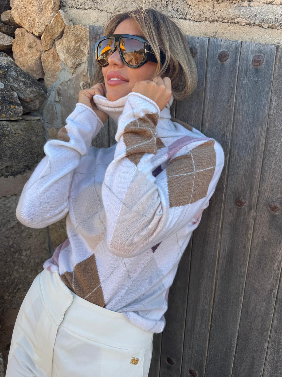 LUNA EXTRA DIAMOND SWEATER - CHALK/POWDER