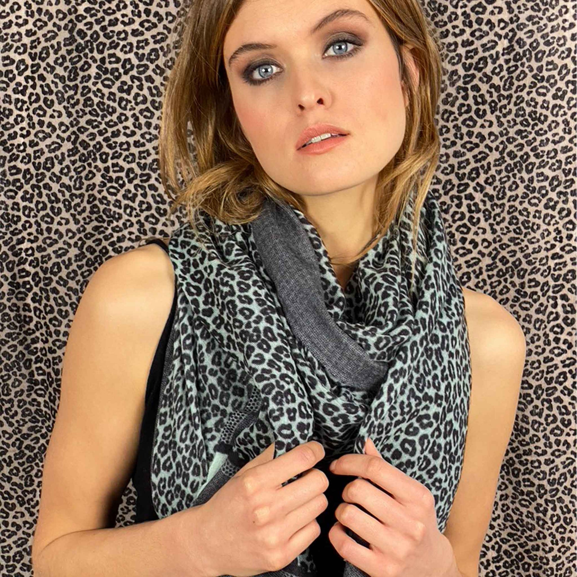 WE LOVE LEO FELTED CASHMERE SCARF